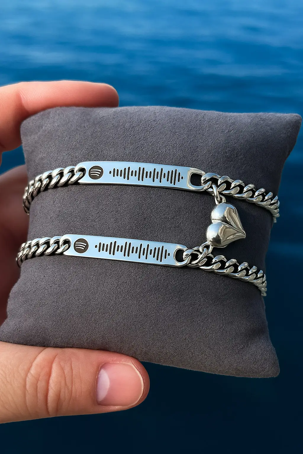 Sevgili Arkadaş Spotify Kodlu Mıknatıslı Kalpli Unisex Çelik Bileklik Çifti scb74